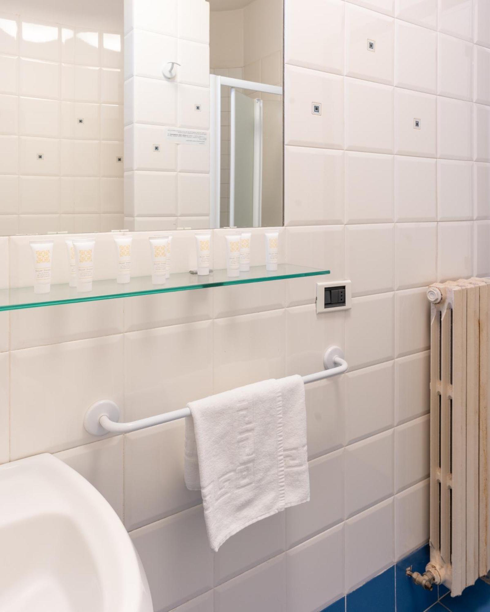 סארנאנו Hotel Terme מראה חיצוני תמונה